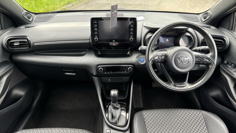 Toyota Yaris 1.5 Hybrid Dynamic 5dr CVT Hybrid Hatchback